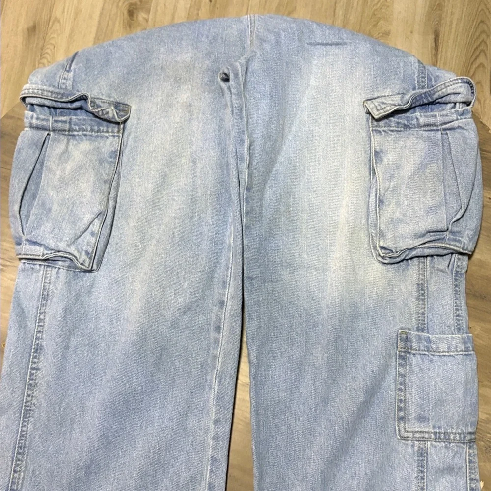 Woman’s no one cared Relaxed Light Blue Jeans cargo